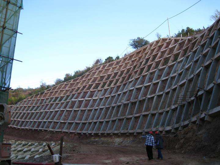 沈海高速福州至泰順段山體邊坡治理加固工程